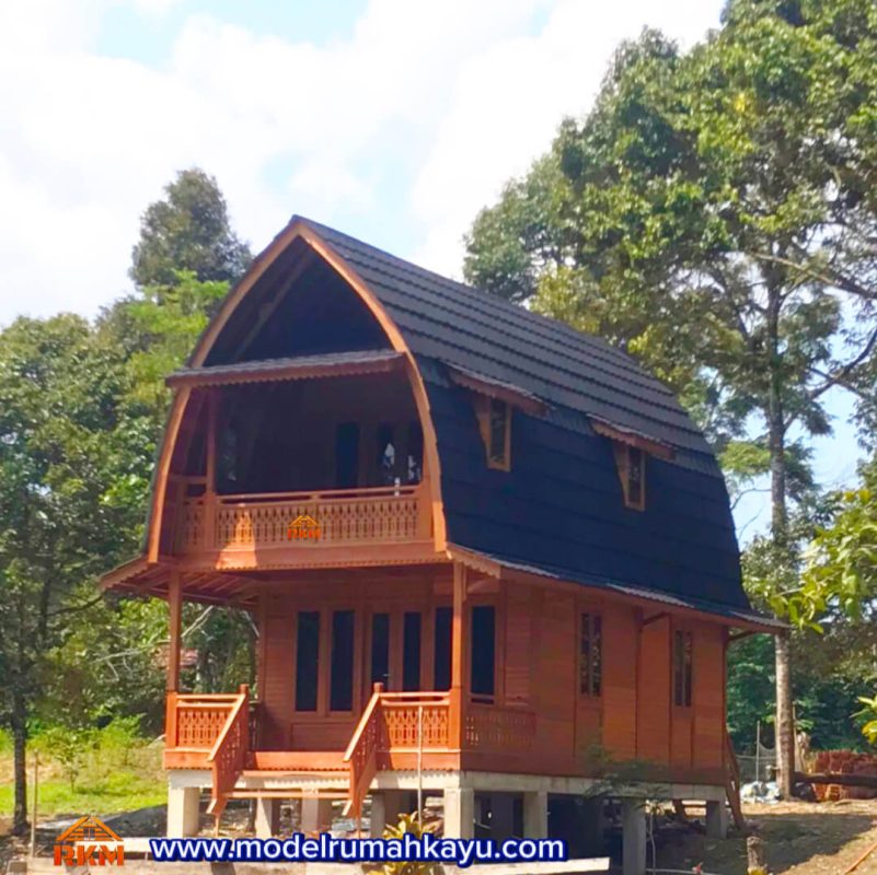 Rumah Lumbung Tingkat