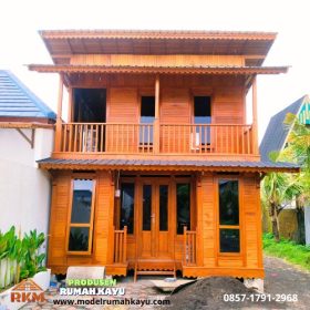 Rumah Kayu Tingkat